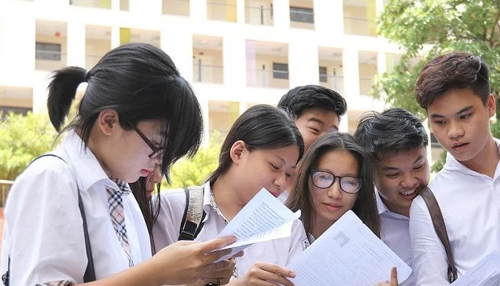 Cơ hội mua smartphone và laptop giảm giá lên đến 30%