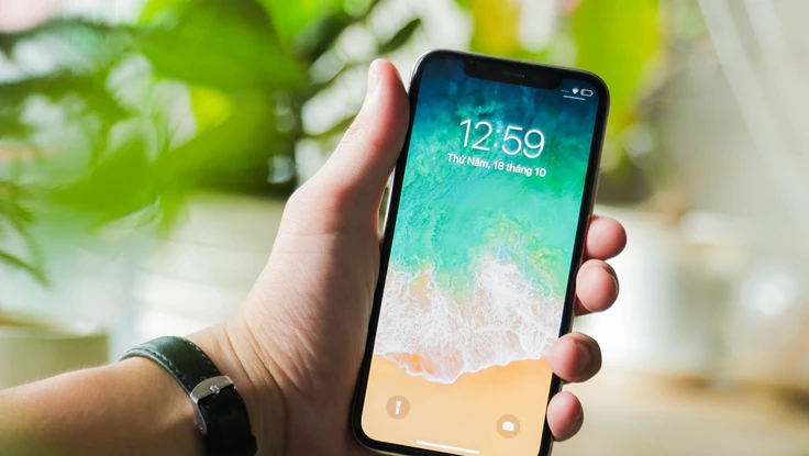 Mua iPhone ở đâu để được sửa miễn phí khi rơi vỡ?