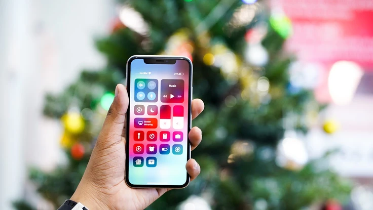 Nên chọn iPhone X cũ hay iPhone 8 mới trong phân khúc 17 triệu