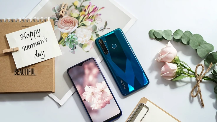 Lộ diện mẫu điện thoại với 4 camera có giá từ 3,9 triệu đồng