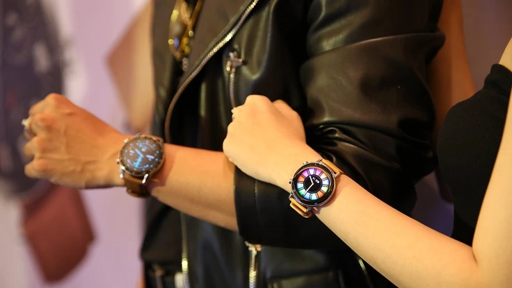 Nhận và trả lời cuộc gọi ngay trên đồng hồ thông minh