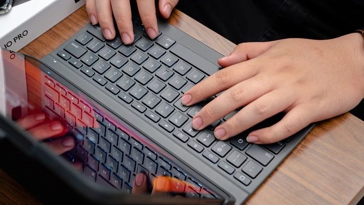 Mẫu bàn phím không dây phù hợp cho iPad Pro