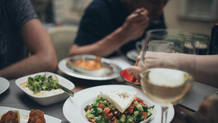 Ăn tối sớm giúp cơ thể thay đổi như thế nào? 