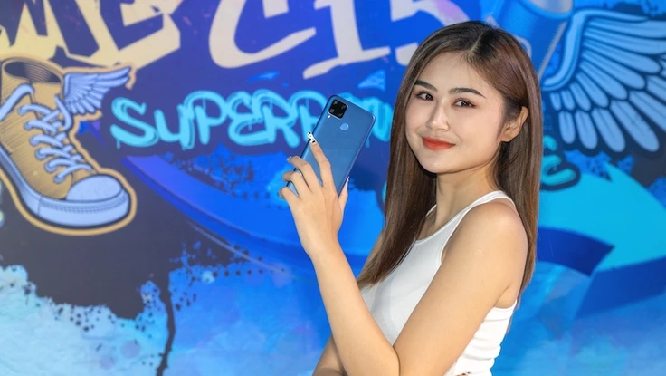 Lộ diện mẫu điện thoại pin 6.000 mAh, giá 4,2 triệu đồng