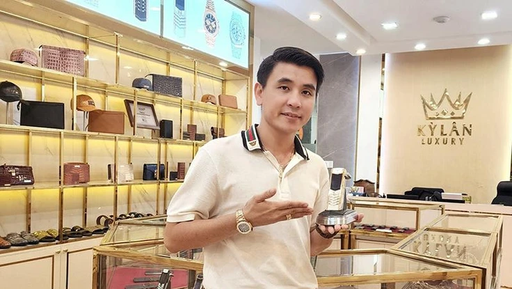 Chiêm ngưỡng Vertu Signature S trắng vàng đính kim cương từ nhà Kỳ Lân Luxury
