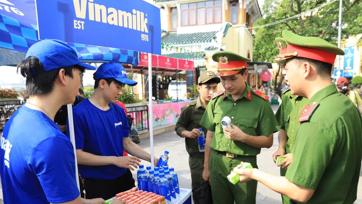 Vinamilk hỗ trợ 40.000 sản phẩm dinh dưỡng cho chương trình ‘Tổ quốc bình yên’