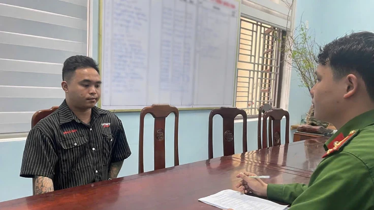 Vào tận sân trụ sở công an để giả danh cán bộ nhằm lừa đảo 