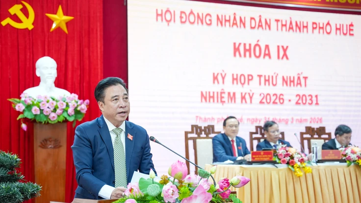 Ông Nguyễn Khắc Toàn tái đắc cử Chủ tịch UBND TP Huế