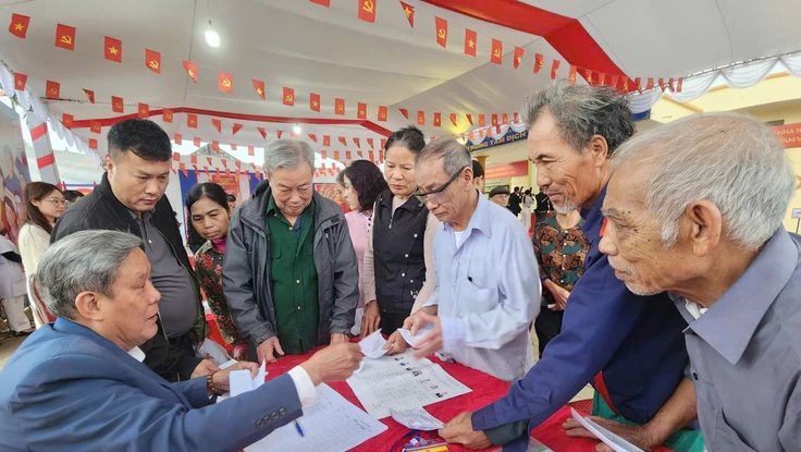 Chủ tịch Quốc hội: Người dân phấn khởi bầu chọn ra người xứng đáng để đưa đất nước bước vào kỷ nguyên mới