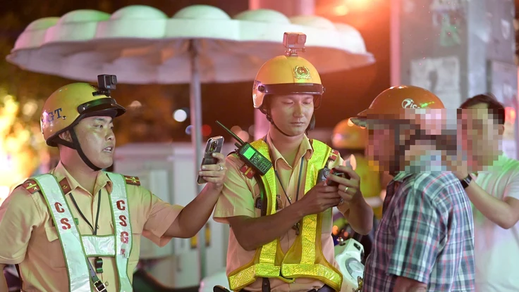 Uống rượu bia rồi nhờ người khác lái xe và những vấn đề pháp lý cần lưu ý 