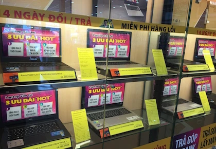 TGDĐ bắt đầu bán laptop tích hợp sẵn bản quyền