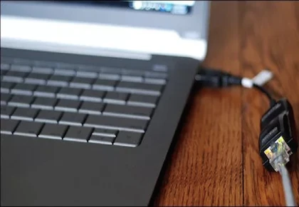 Làm thế nào để thêm kết nối Ethernet cho máy tính?