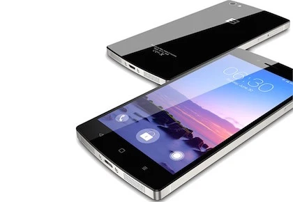BPhone bị vỡ tan một góc màn hình