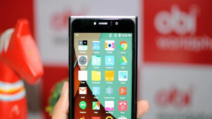 Smartphone Obi giảm giá 3 triệu đồng