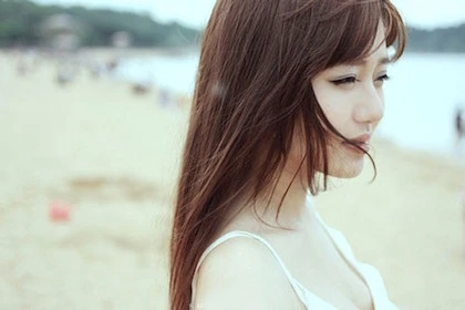 Buồn bã vì 'người cũ' trên Facebook