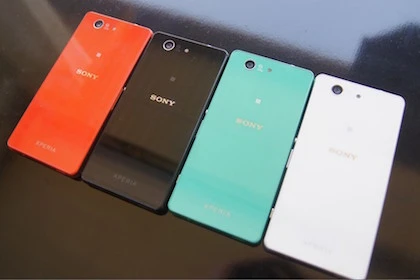 Theo chân Nokia, Sony cân nhắc bán mảng di động?