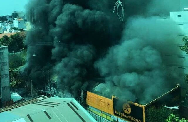 Nhiều cửa hàng công nghệ điêu đứng vì “bà hỏa” 