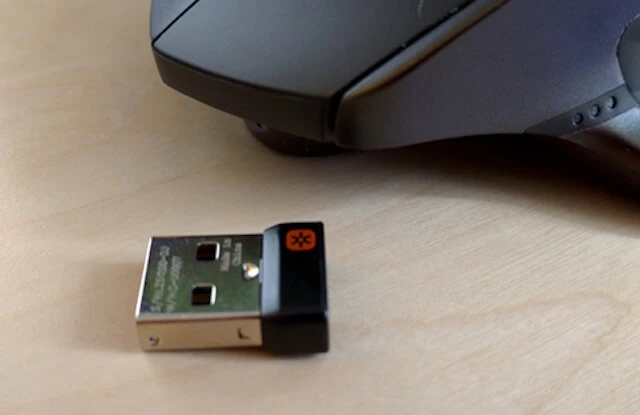 Xài chuột không dây rất dễ bị hacker tấn công