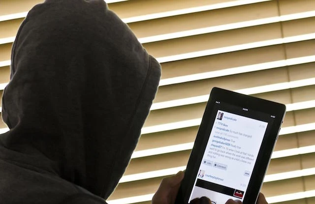 Giả mạo Facebook người khác sẽ bị tù 5 năm