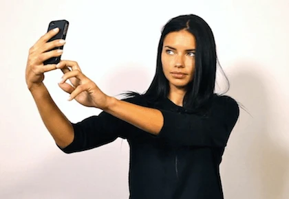 Amazon cho phép thanh toán bằng cách tự sướng