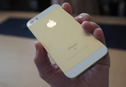 iPhone SE có điểm số vượt mặt iPhone 6S với 2 GB RAM