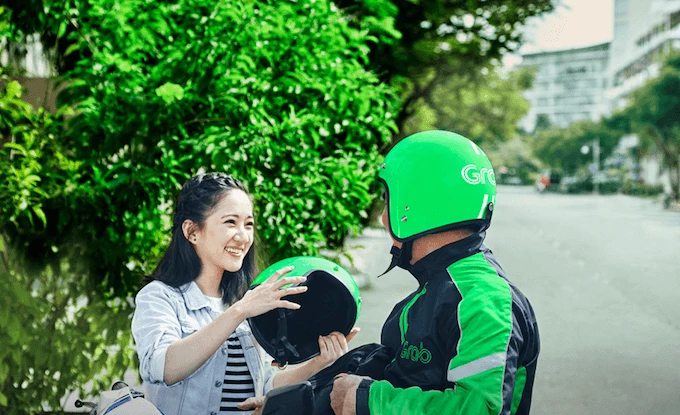 Vinh danh hơn 300 tài xế GrabCar tiêu biểu tại Sài Gòn