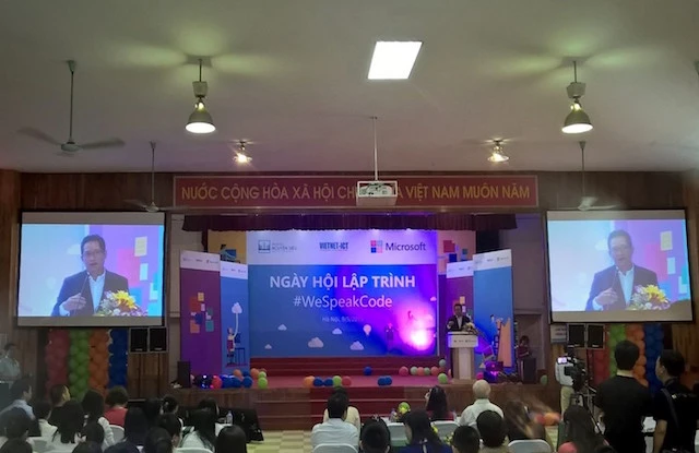 Microsoft hỗ trợ đào tạo kĩ năng cho giới trẻ