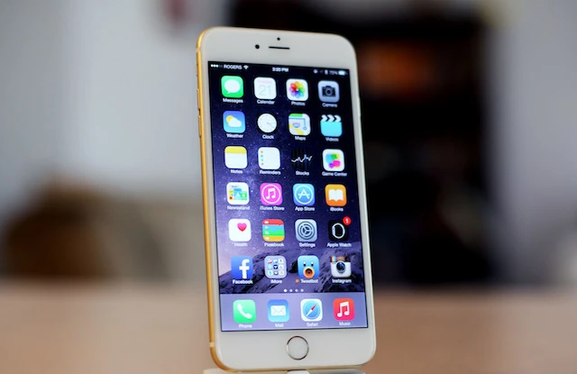 Ẩn bớt các ứng dụng không thể xóa trên iPhone