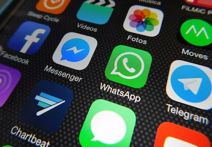 Tin nhắn online ‘đe dọa' sự sống còn của mạng xã hội