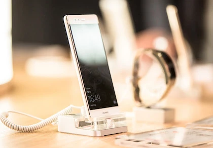 Huawei P9 và P9 Plus đạt doanh thu kỷ lục