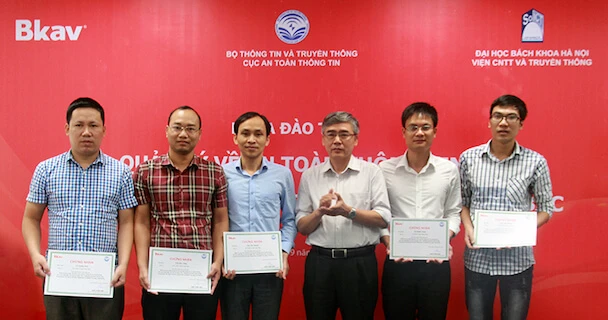 Bkav đào tạo an ninh mạng cho các bộ ngành