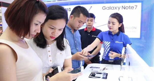 Thủ lĩnh trong phân khúc smartphone tầm trung 