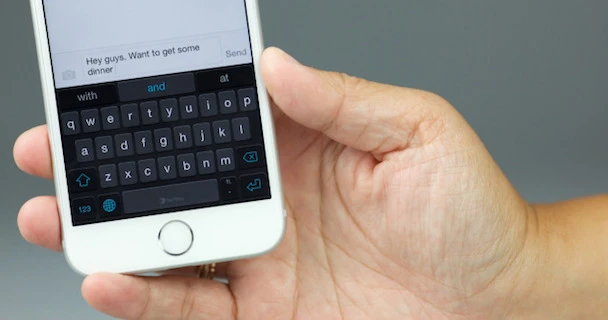 Apple ‘giấu’ tính năng thu nhỏ bàn phím trên iPhone