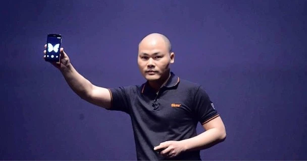 Bphone 2 sẽ hoãn đến năm sau hoặc dừng vĩnh viễn