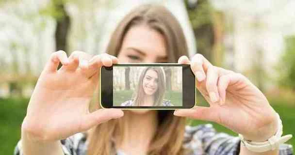 3 smartphone có camera ‘tự sướng’ tốt nhất hiện nay