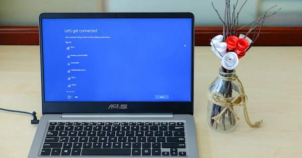 Trải nghiệm nhanh mẫu laptop mỏng nhẹ cấu hình tốt