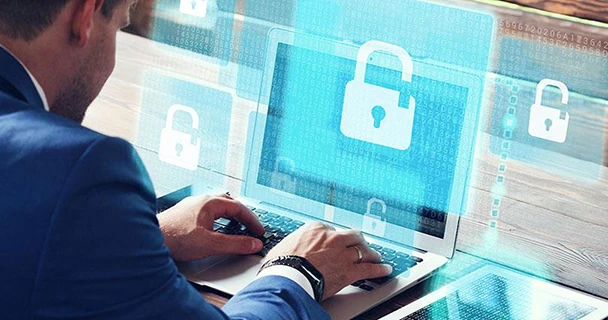 Không nhấp chuột vẫn bị dính phần mềm độc hại