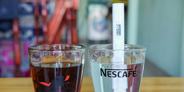 Cách kiểm tra chất lượng nước uống trong nháy mắt