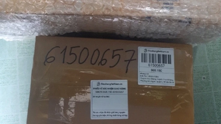 Smartphone 'biến mất' khi gửi qua Giaohangtietkiem