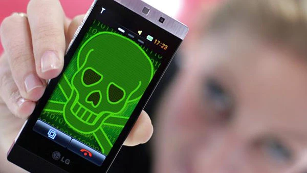 Cấm bán smartphone Huawei và ZTE vì lo ngại gián điệp