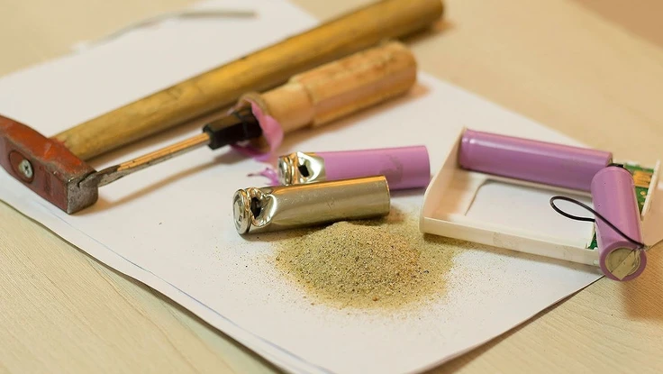 Đừng để pin sạc dự phòng trở thành hiểm họa