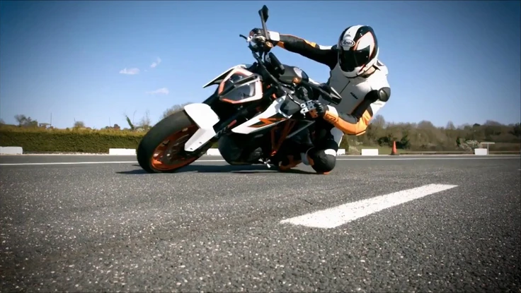 Công nghệ mới giúp tránh va chạm khi đi mô tô