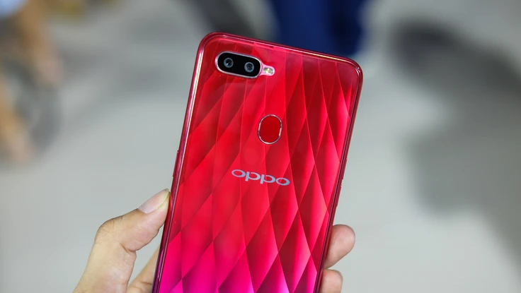 Sử dụng OPPO F9 trong 2 tiếng chỉ với 5 phút sạc