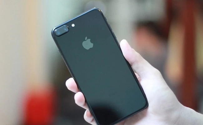 iPhone 7, 7 Plus chỉ còn khoảng 7 triệu đồng