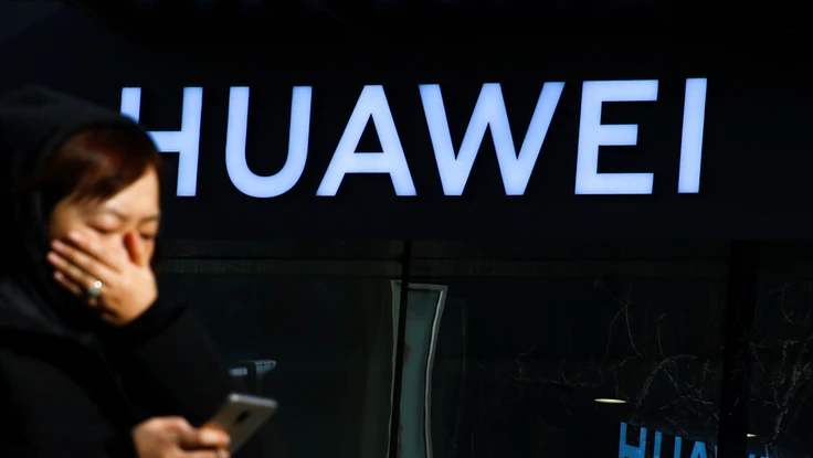 Vì sao Huawei sa thải nhân viên sau cáo buộc gián điệp?