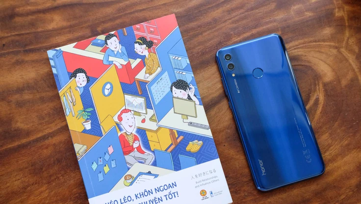 Trên tay mẫu smartphone giá rẻ Honor 10 Lite