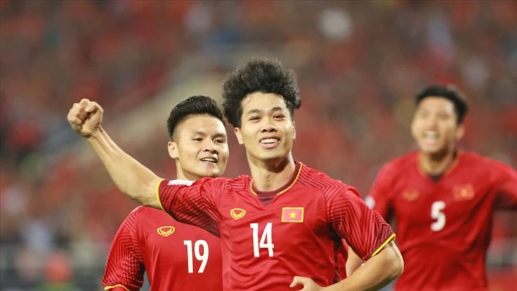 Muôn kiểu khuyến mãi online ăn theo đội tuyển Việt Nam