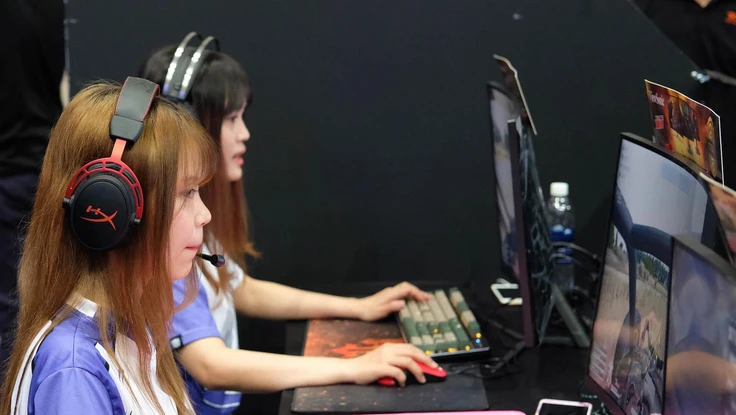 Đấu Trường Máy Tính mùa 5 thu hút nhiều nữ game thủ xinh đẹp