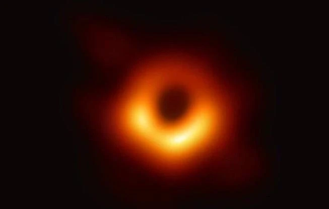 Hố đen vũ trụ dẫn đầu bảng xếp hạng xu hướng tìm kiếm Google