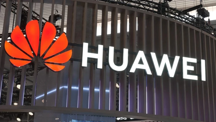 Huawei giảm đơn đặt hàng sản xuất điện thoại tại Foxconn 